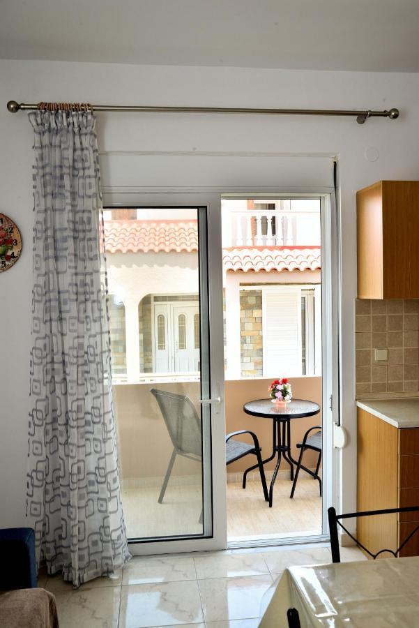 Antonios Apartments Арханґелос Екстер'єр фото